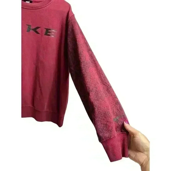 Nike Women's Sportswear Python Trend Fleece Crewneck Sweatshirt Burgundy Small - Picture 3 of 6